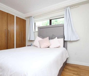 Maple Leaf Court, Broomfield Lane, Palmers Green, N13 - Photo 3