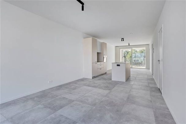 Appartement te huur - Photo 1