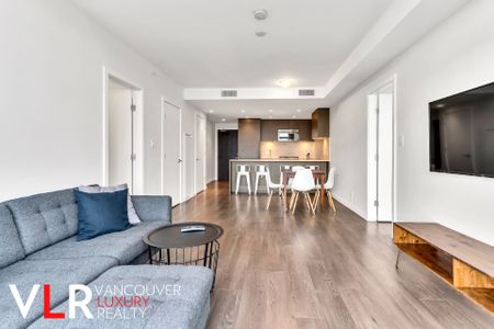Condo in North Vancouver, BC - Photo 3