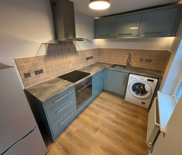 2 bedroom apartment to rent - Photo 3