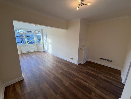 2 bedroom semi-detached house to rent - Photo 2