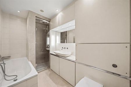 6 bedroom end of terrace house to rent - Photo 5