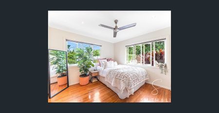 Charming Inner-City Oasis in Bulimba with Pool - Photo 2