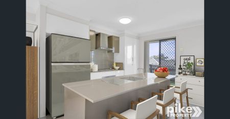 Large Family Home - Large Backyard - Photo 5