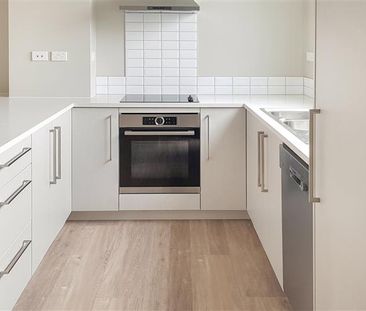 EDEN TERRACE - 2 Bedroom Townhouse, 2 Carparks - Photo 5