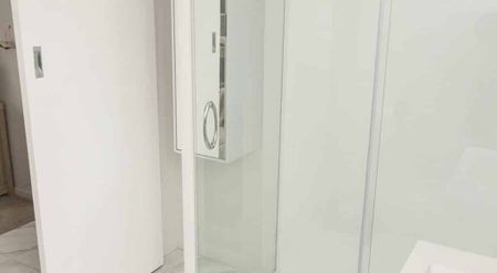 Comfy and Compact Home $460 per week - Photo 4