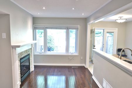 For Lease - 120 Long Point Drive, Richmond Hill, Ontario - Photo 2