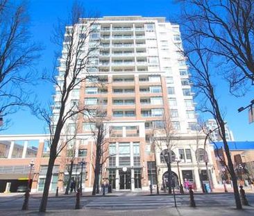 Beautiful condo in heart of Victoria Downtown - Photo 1