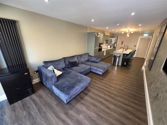 8 bedroom house share to rent - Photo 1