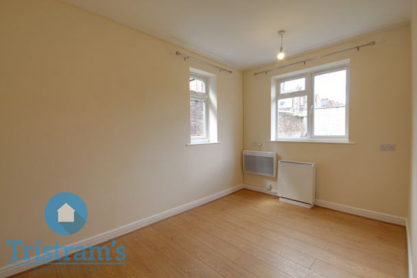 2 bed Ground Floor Flat for Rent - Photo 1