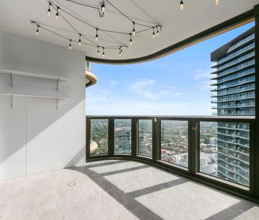 Sky high living with breathtaking views 2 bedroom plus study apartment - Photo 5