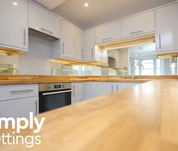 2 Bed property for rent - Photo 4