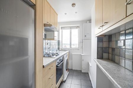 2 bedroom flat to rent - Photo 5