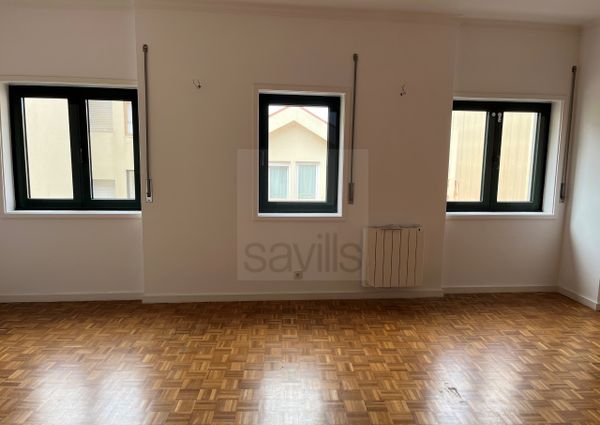 Excelente T3 duplex para arrendar com vista Mar, Foz - Porto