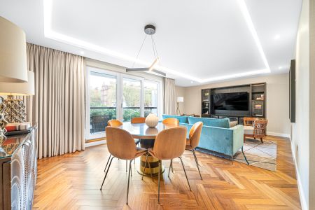 Exceptionally finished Grade II-listed house in South Kensington - Photo 5