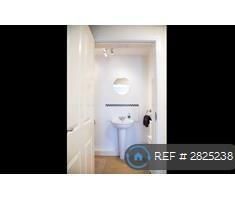 1 bedroom in a house share to rent - Photo 6