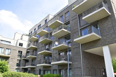 Recent 2-slaapkamerappartement met ondergrondse autostandplaats in het centrum van Gullegem - Foto 4