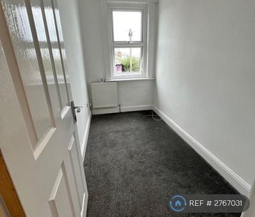 4 bedroom terraced house to rent - Photo 2