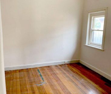 Pet friendly neat and tidy 3 bed, 1 bathroom, 2 toilets. - Photo 3