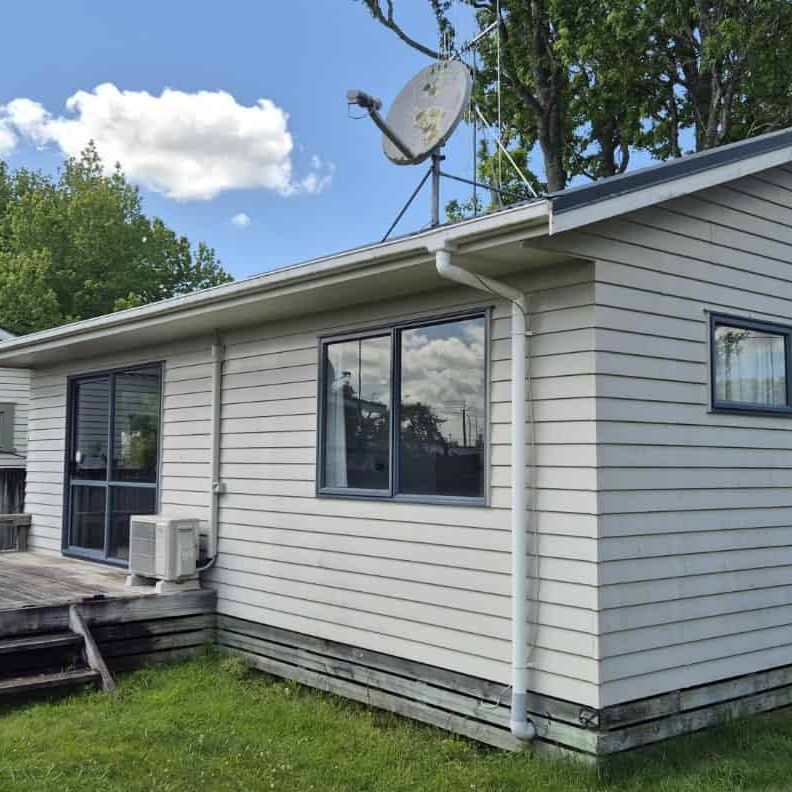 Two Bedroom House - Photo 2