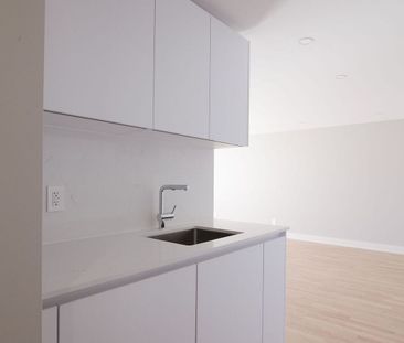 St. Lambert - Photo 2