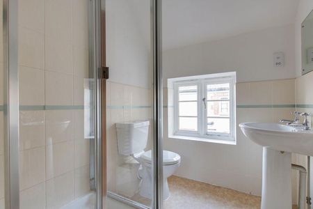 3 bedroom terraced house to rent - Photo 4