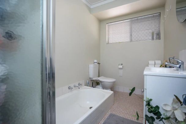 “Your Cozy Home!” - Photo 1