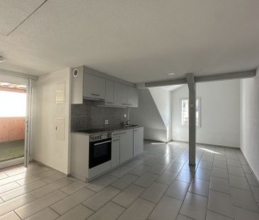 Rent a 2 rooms roof flat in St. Gallen - Photo 3