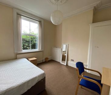 2 bedroom ground floor flat to rent - Photo 1