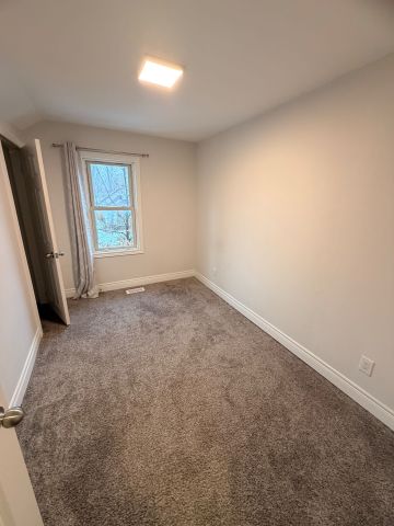 For Lease - 23 Hazel Street, St. Catharines, Ontario - Photo 2