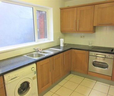 Great 2 Bedroom House, 7 Jerusalem Street, Queens University Quarte... - Photo 6