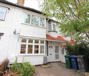 2 bedroom maisonette to rent - Photo 2