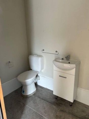 Headline Goes Here - Photo 5