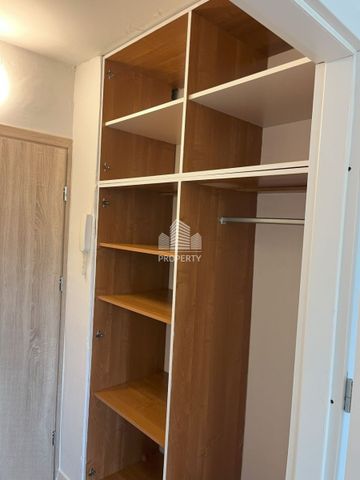 Jasna kawalerka po remoncie, blisko tramwaj i SKM - Zdjęcie 2