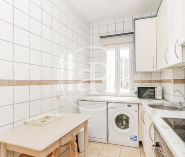 Flat for rent in Calle Embajadores - Photo 1
