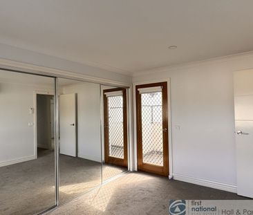 Modern fittings and fixture - Photo 3