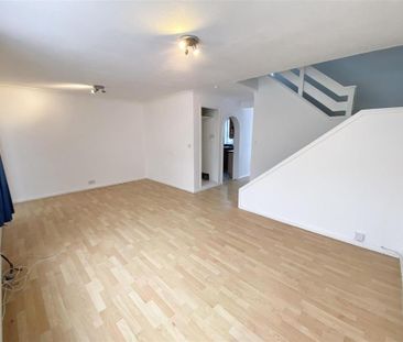 4 bedroom terraced house to rent - Photo 1