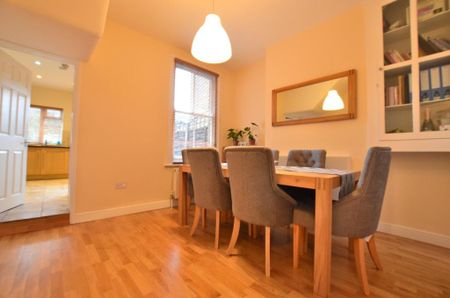 3 bedroom terraced house to rent - Photo 2