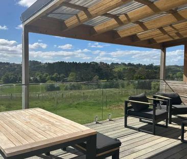 Charming 2-Bedroom home in Taupaki - Photo 4