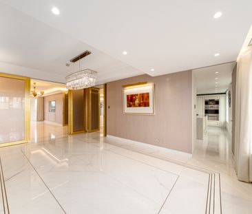 Traditional townhouse in the heart of Kensington - Photo 2