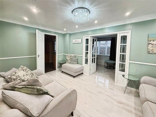 3 bedroom terraced house to rent - Photo 1