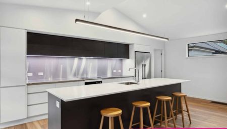 Modern Comfort Meets Sustainability - Photo 3