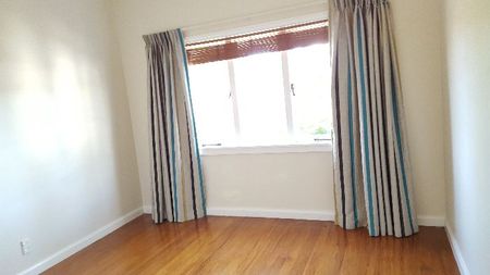 Property Management4b Northcote Rd, Takapuna - House for Rent - Photo 3