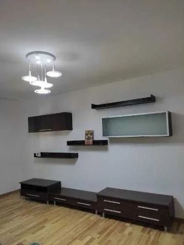 Chirie apartament 3 camere, Nicolina , strada Libertatii - Photo 2