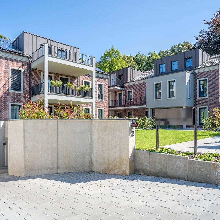 Exklusive Neubauwohnung mit atemberaubendem Fernblick und Balkonparadies! - Photo 1