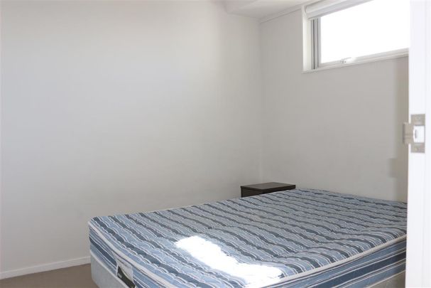 Furnished CBD 2 Bedroom Apartment - Photo 1