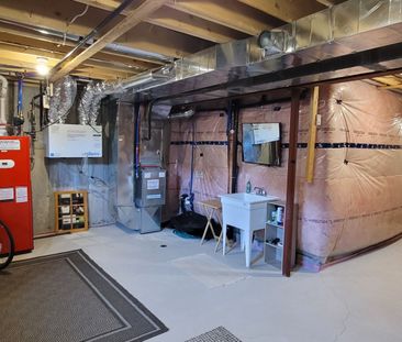 For Lease - 50 Lymburner Street, Pelham, Ontario - Photo 2