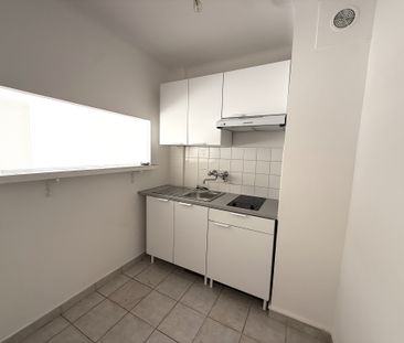 STUDIO CANNES BANANE AVEC TERRASSE - Photo 2