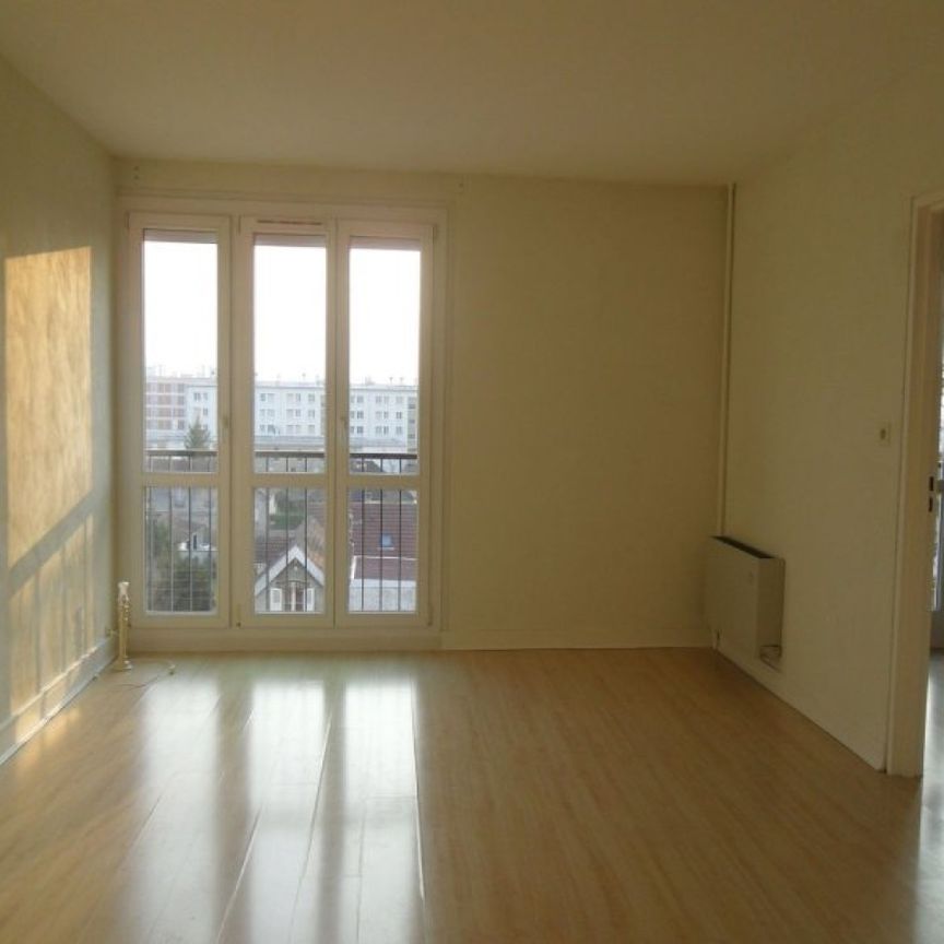 Libre le ..01/03/2026 Mt Loyer :442,13 Mt des charges :145 - Photo 1