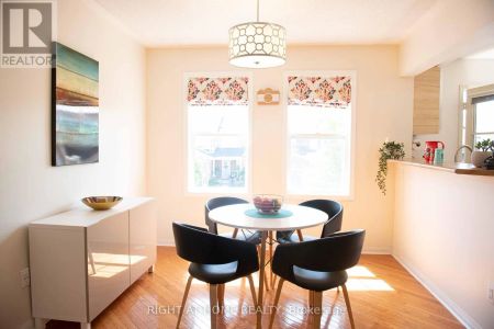 1159 MCDOWELL CRESCENT - Photo 4